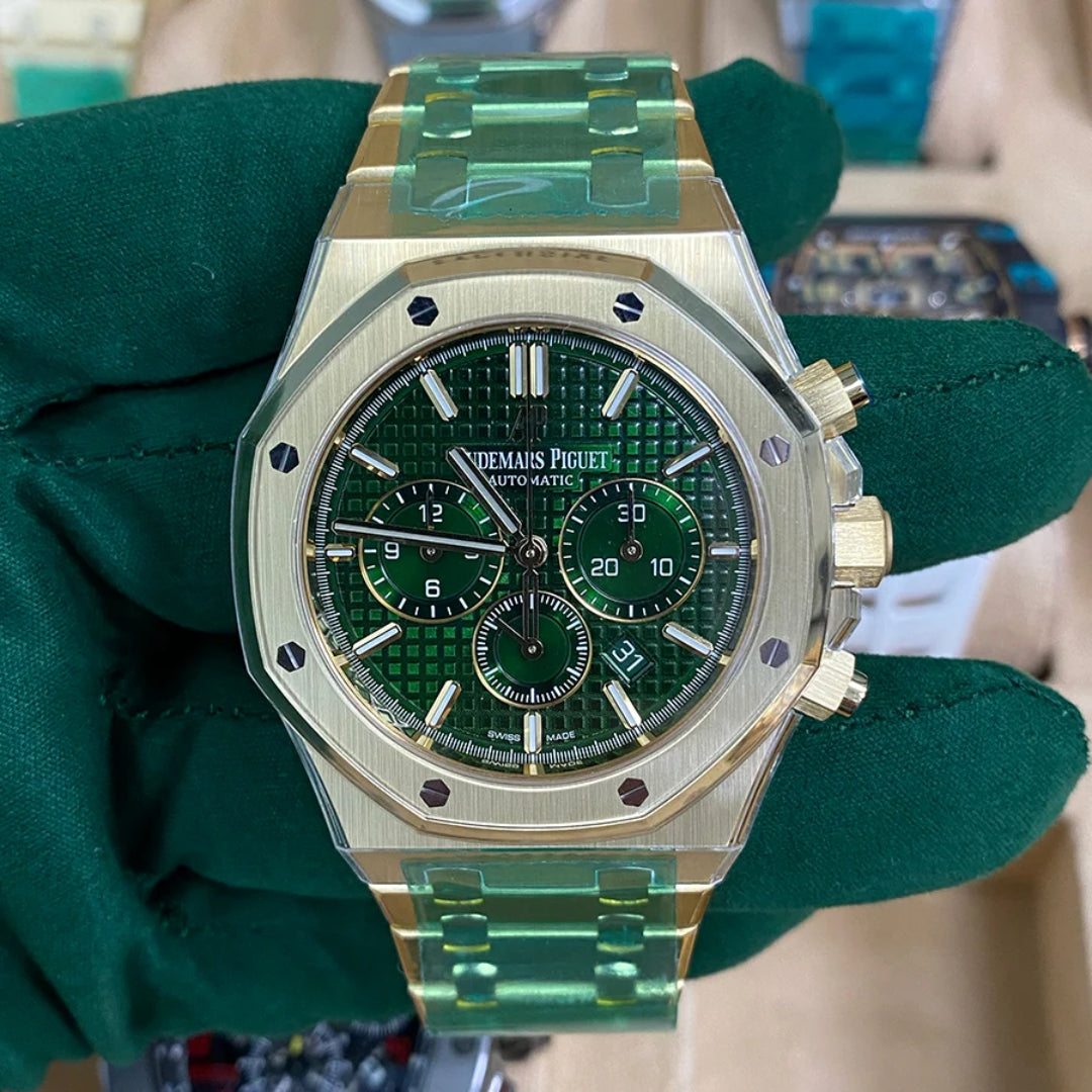 Oak Chronograph – Emerald Dial
