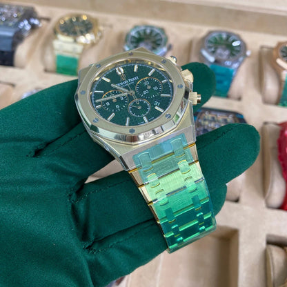 Oak Chronograph – Emerald Dial