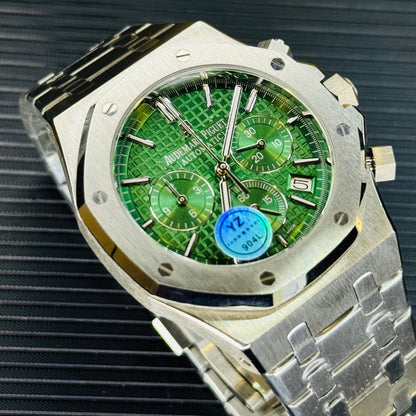 Oak Chronograph – Emerald Dial