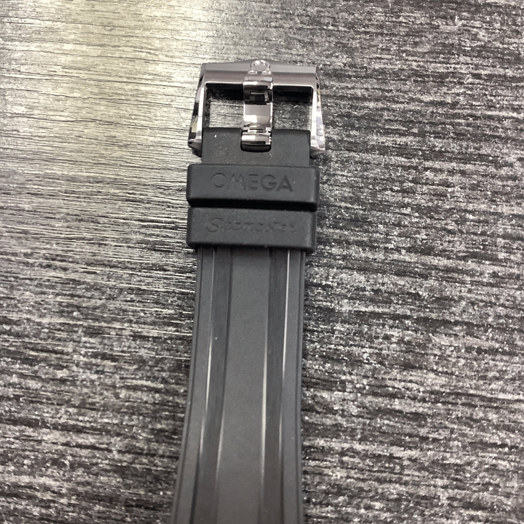 Seamaster Diver - Black Dial Rubber Strap