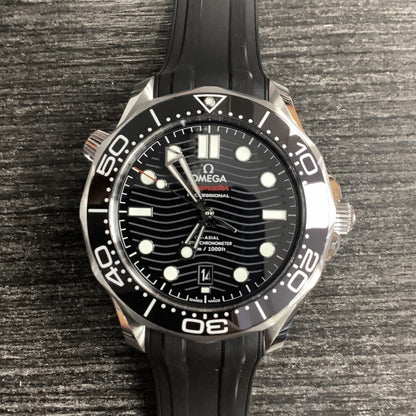 Seamaster Diver - Black Dial Rubber Strap