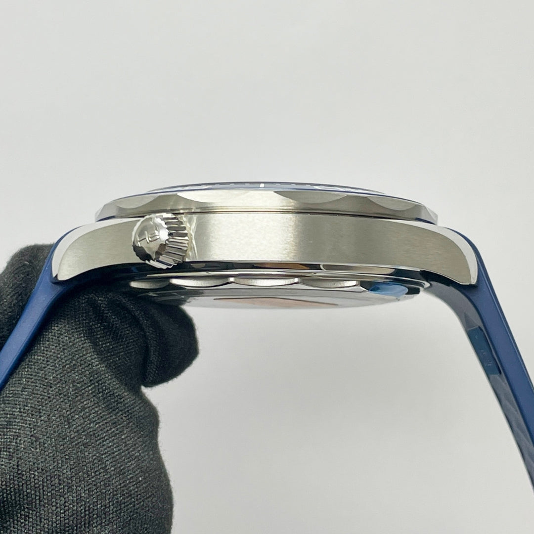 Seamaster Diver - Blue Dial Rubber Strap