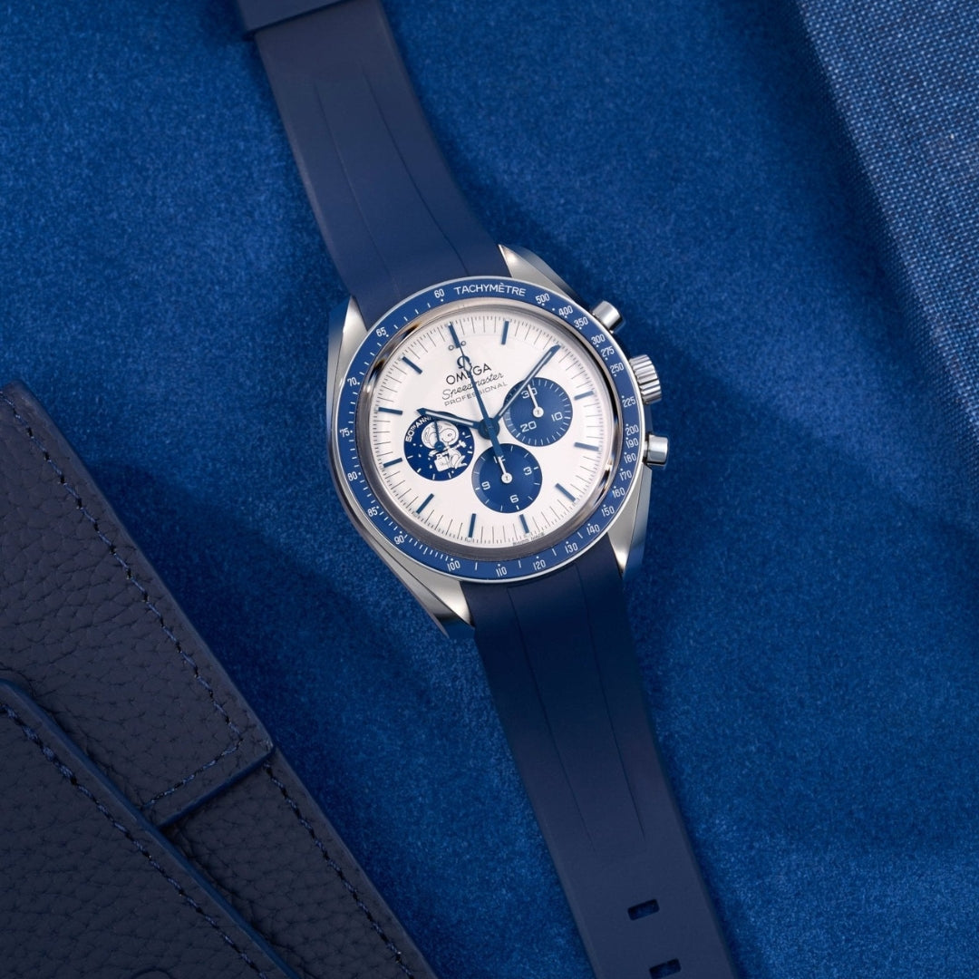 Speedmaster Snoopy - White Blue Rubber Strap