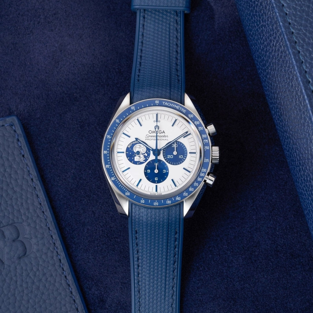 Speedmaster Snoopy - White Blue Dial