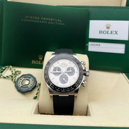 Daytona Ghost - Silver Dial Black Bezel