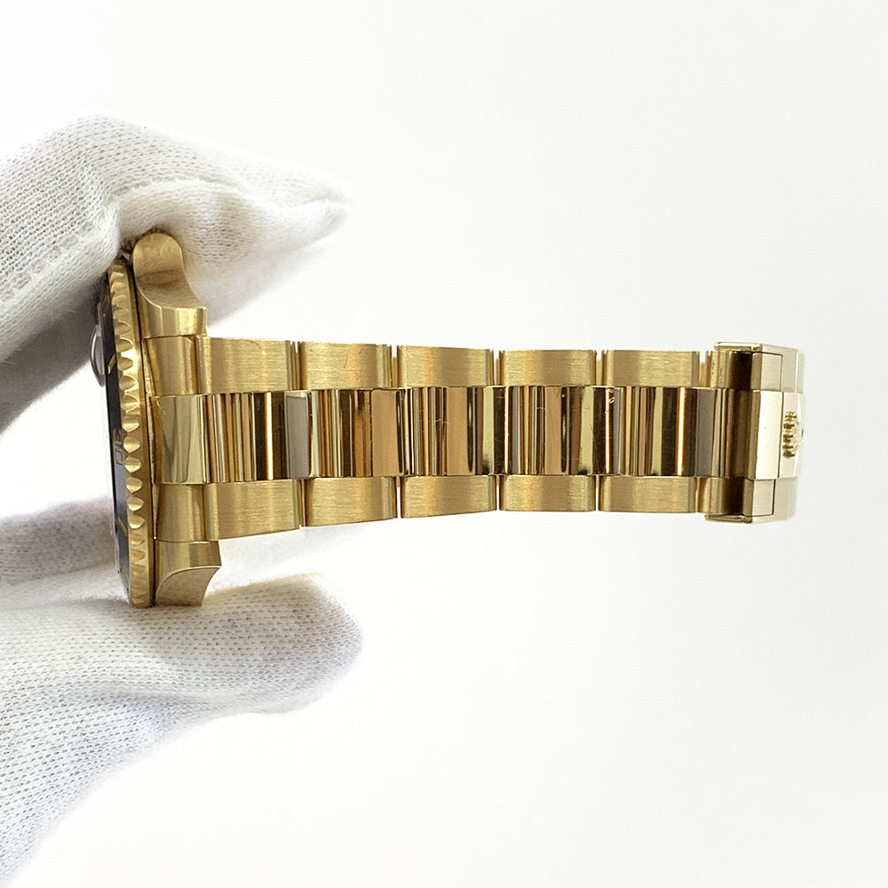 Mariner Date - Yellow Gold Black Dial