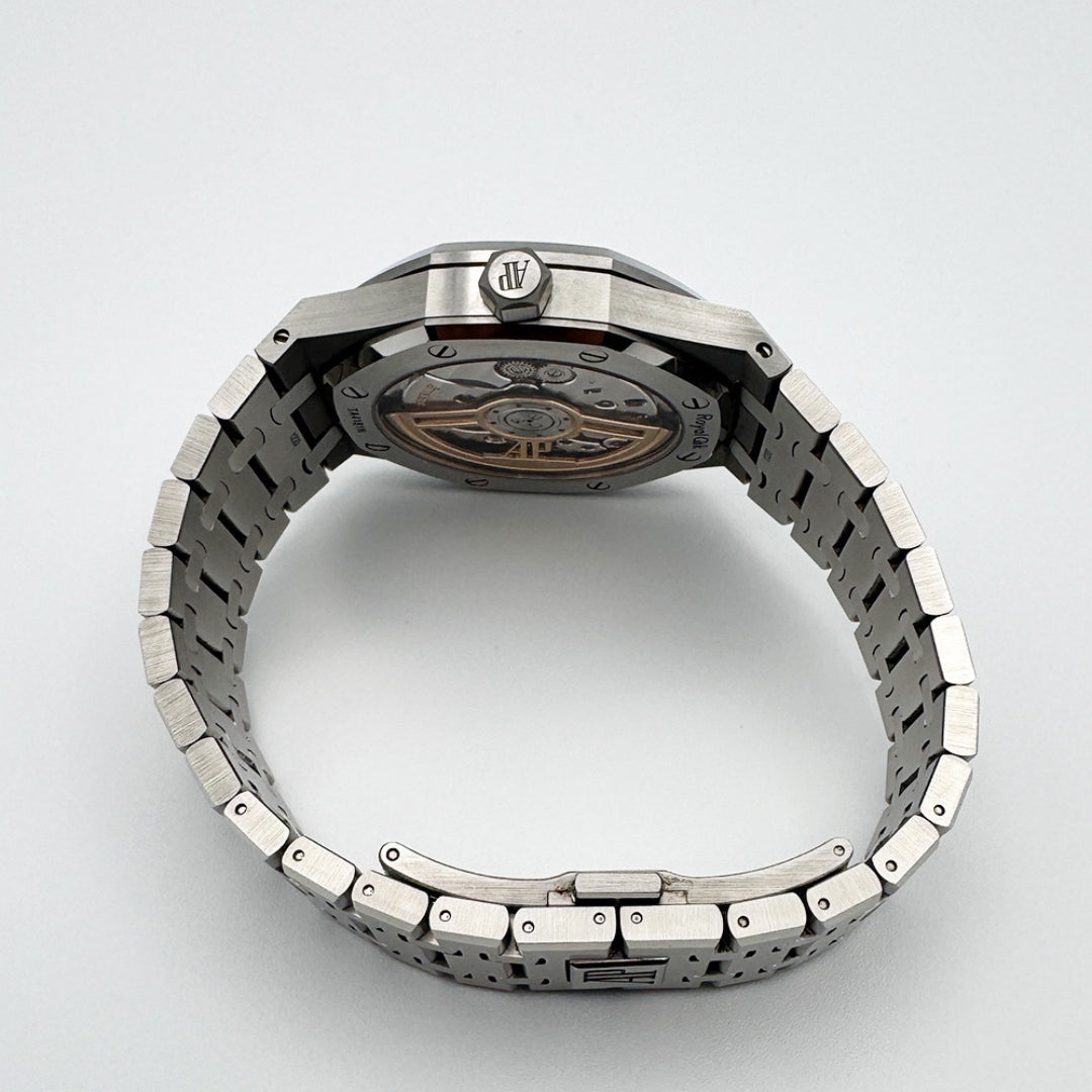 Oak Selfwinding - White Dial