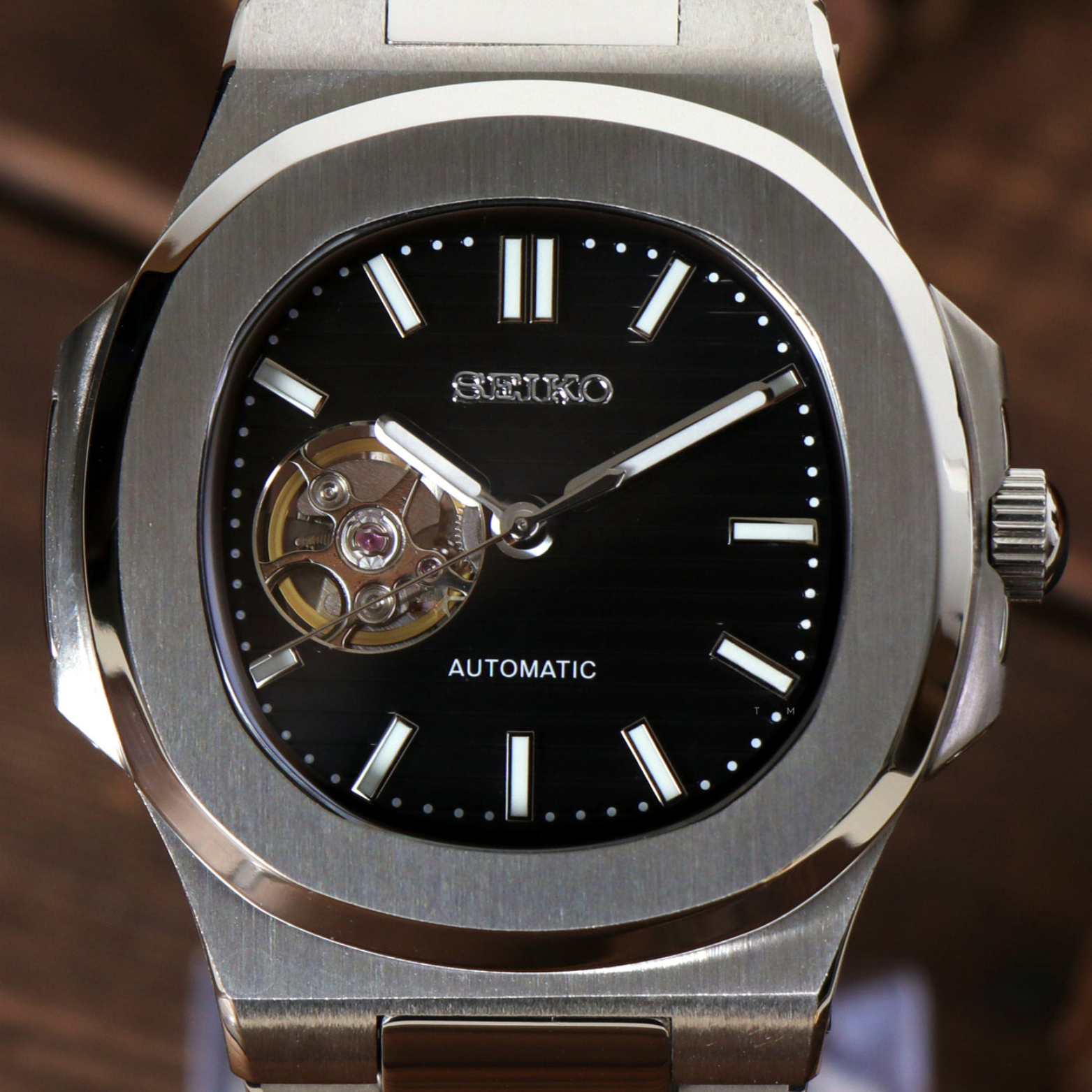 Mod | Nautilus Black Open Movement