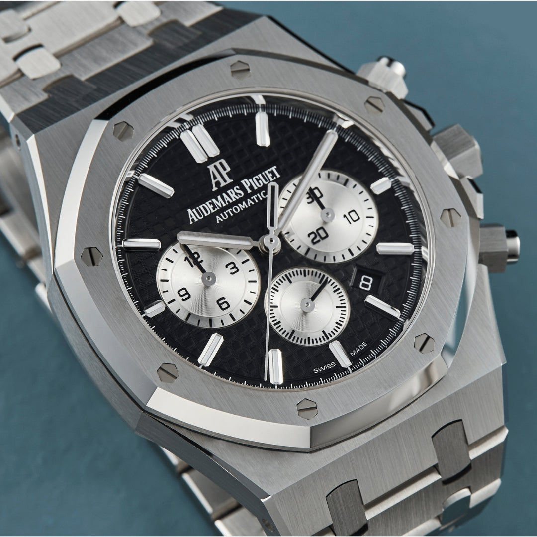Oak Chronograph - Black Dial