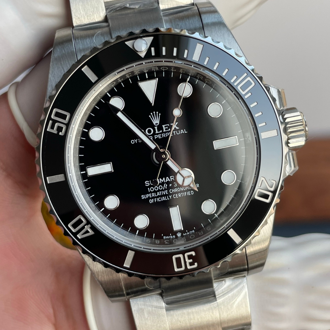 Mariner - Black Dial Black Bezel