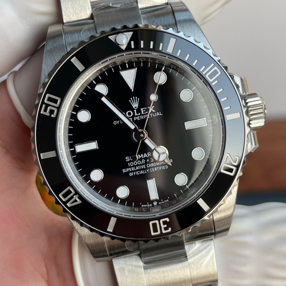 Mariner - Black Dial Black Bezel