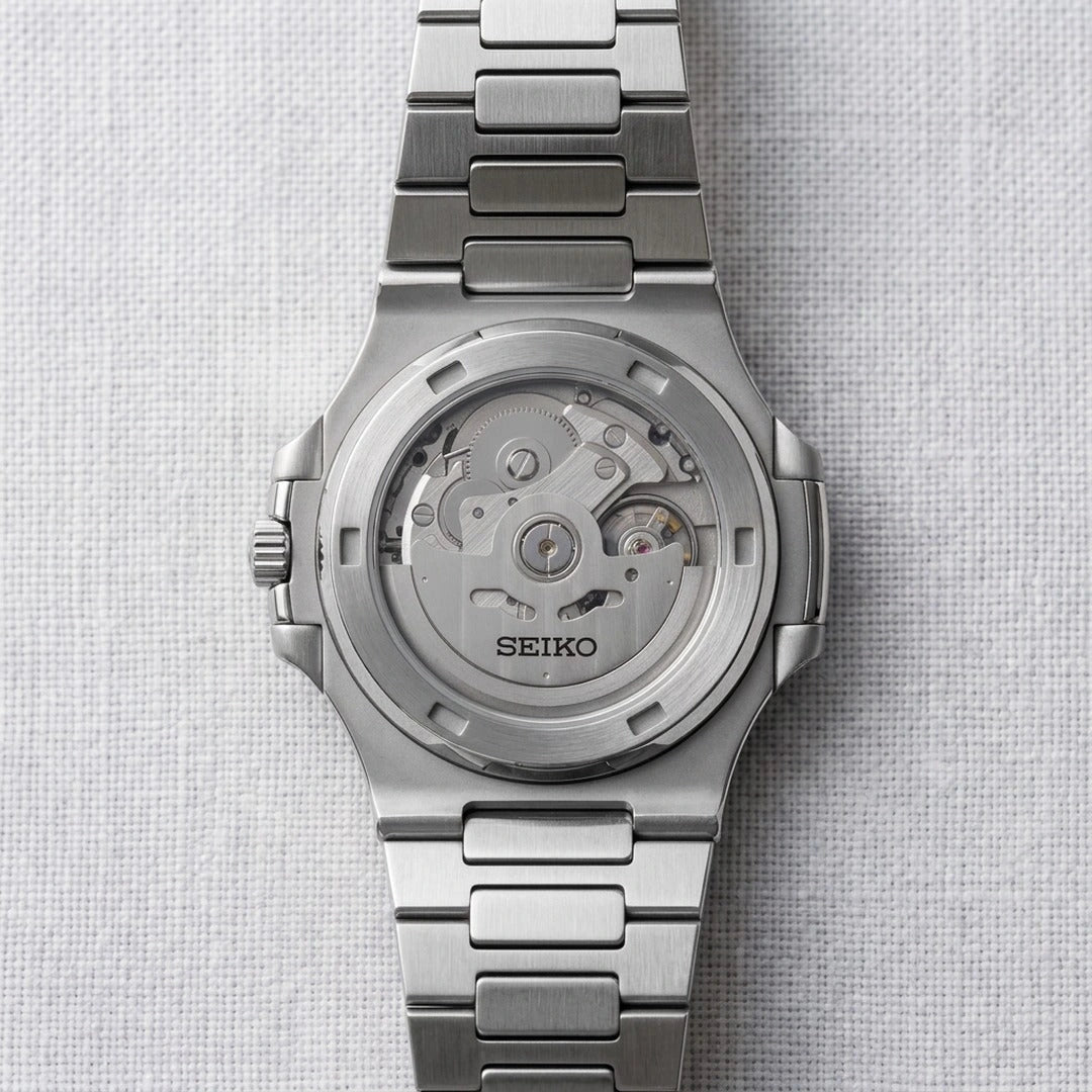 Nautilus Brown 06