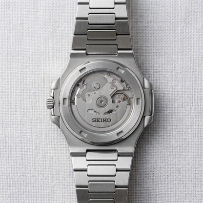 Nautilus Brown 06