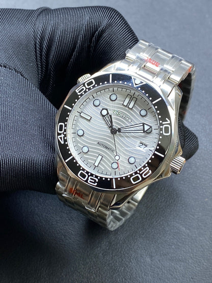 Mod | Seamaster Black (White)