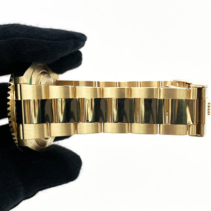 Mariner Date - Yellow Gold Black Dial