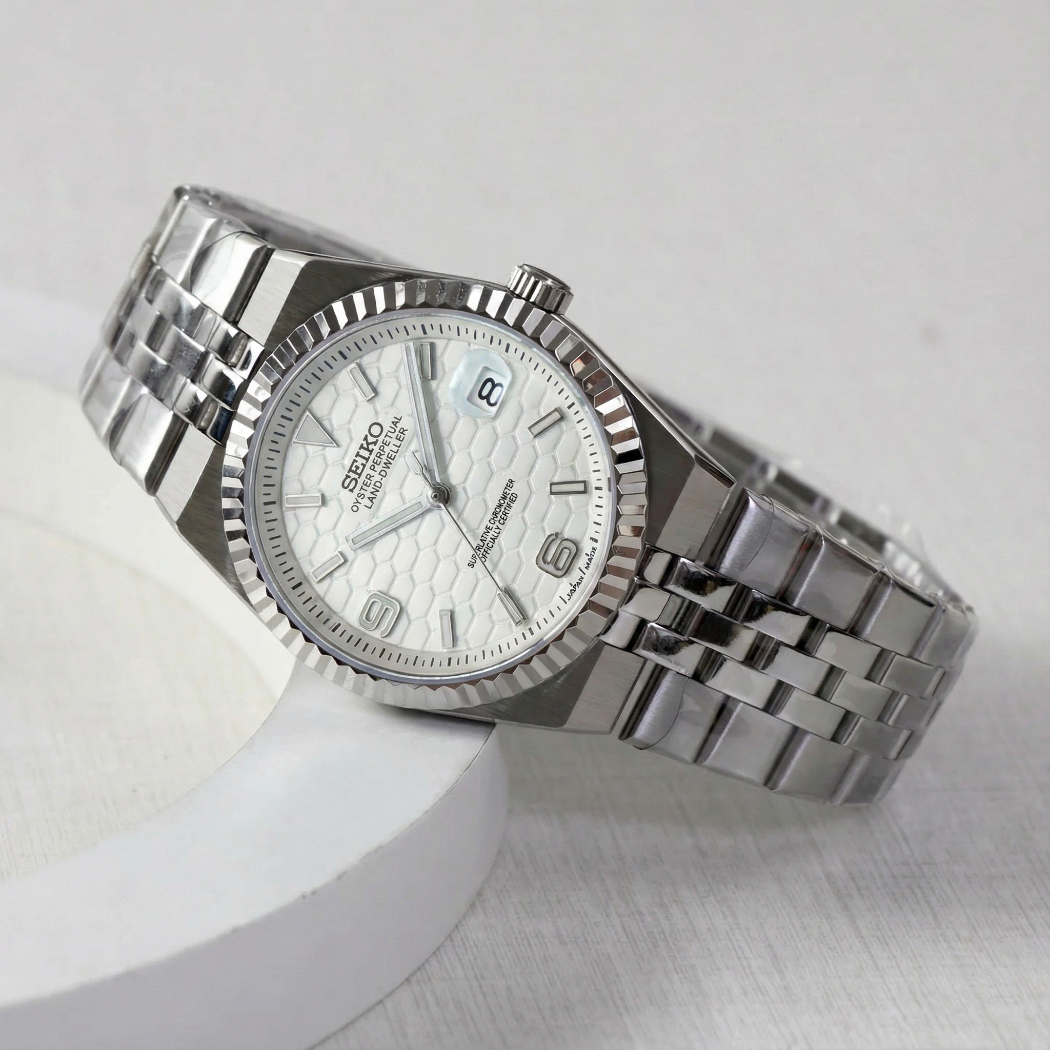 Mod | Land-Dweller White