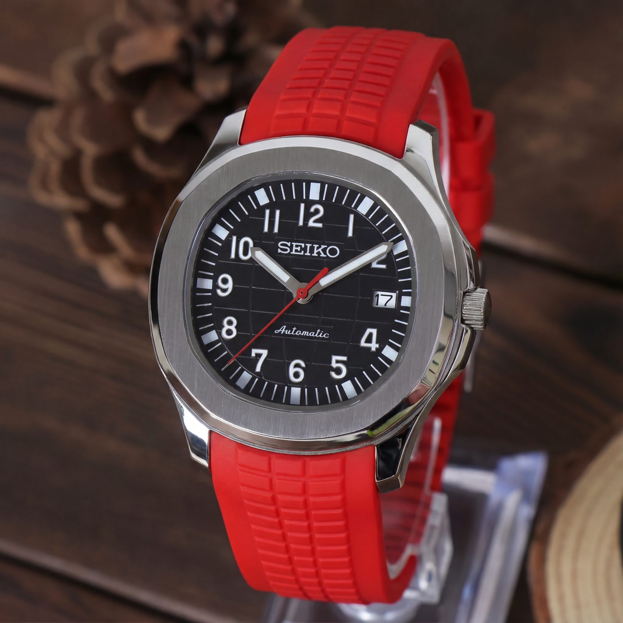Mod | Aquanaut Red-Black